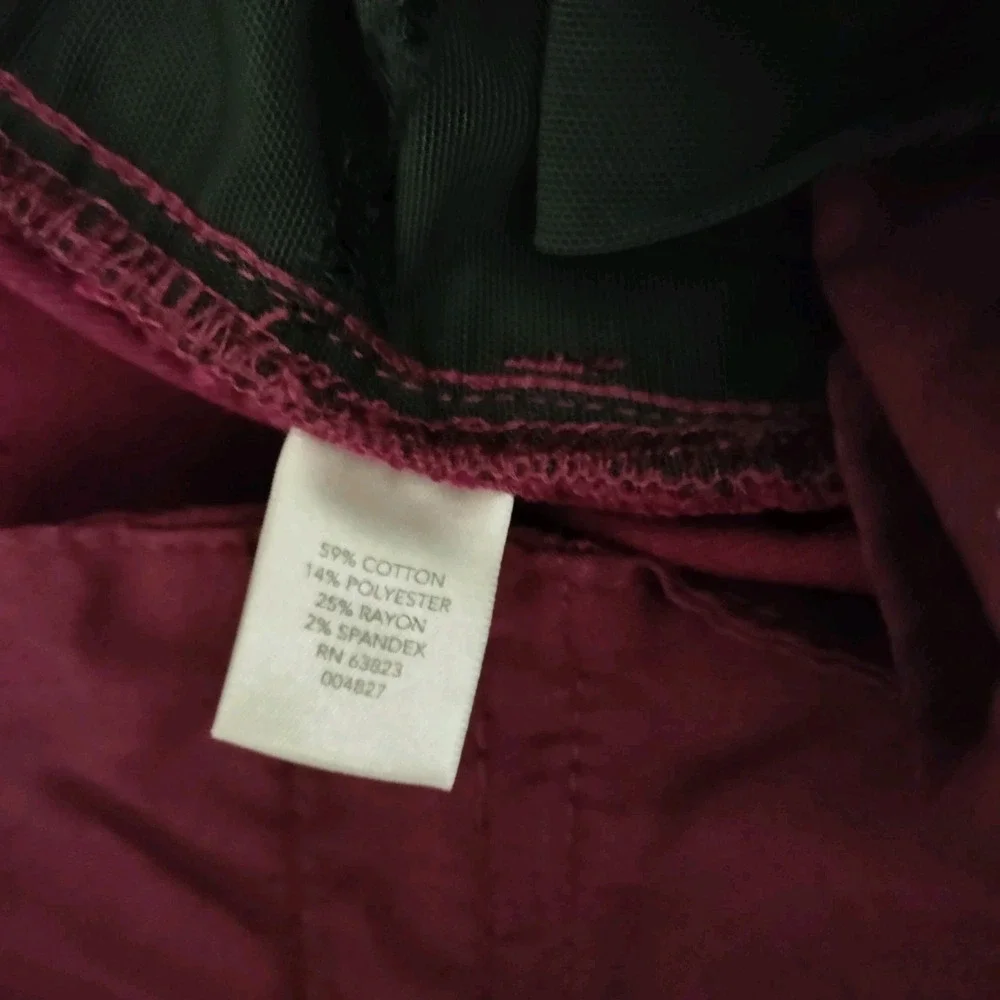 Christopher And Banks Signature Slimming pants Size 18W Petite
